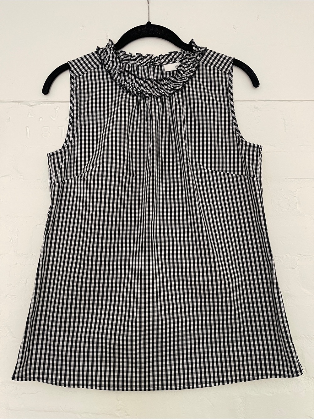 Nordstrom Sleeveless Black & White Gingham Ruffle Neck Top